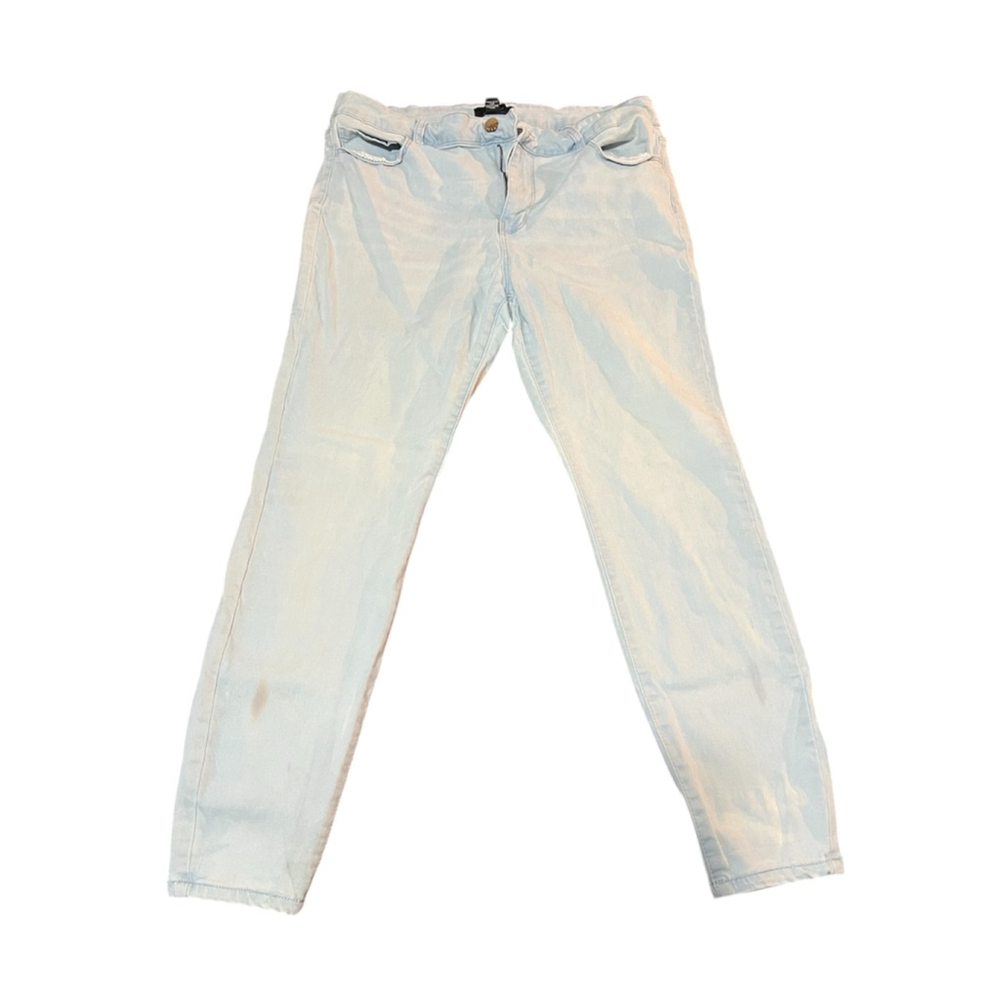 Forever 21 Light Wash Skinny Jeans with Light Stretch